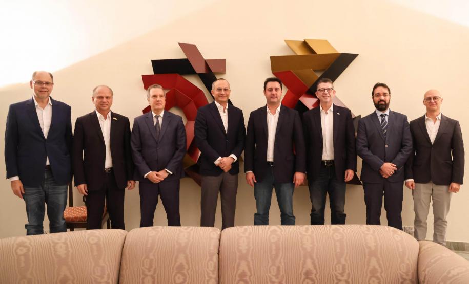 Governador apresenta potenciais do Paraná à Confederação Industrial da Índia