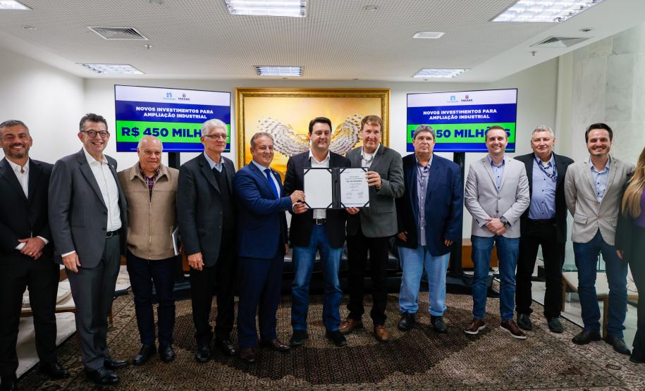 Cooperativas vão investir mais de R$ 450 milhões em nova fábrica de leite em pó em Castro