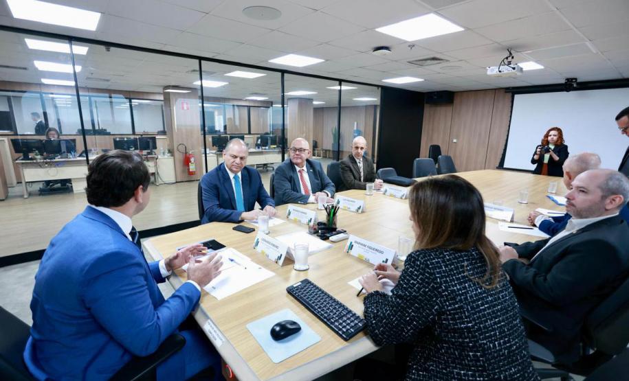 Paraná e União firmam acordos técnicos para promover avanços na malha ferroviária