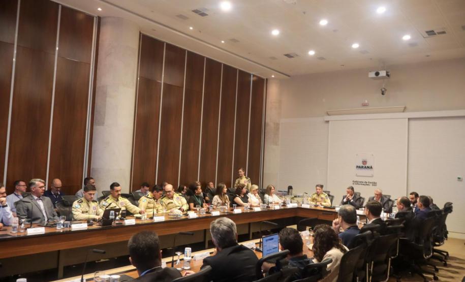 Descomplica Paraná gera acréscimo de R$ 384 milhões ao PIB do Estado em 2024