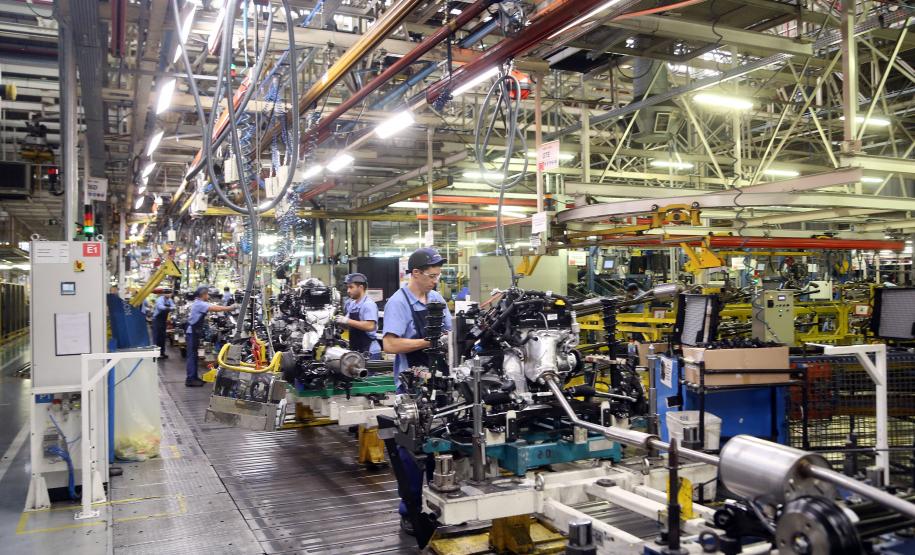 Paraná vai sediar parceria entre Renault e Geely para produção de carros com baixas emissões