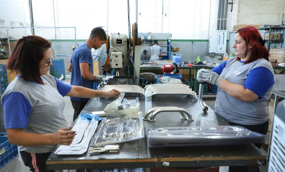 Novo boletim Investimentos em Foco destaca crescimento econômico do Paraná em 2024