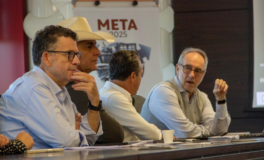Governo apresenta iniciativas e possibilidades no setor agroindustrial para cooperativas