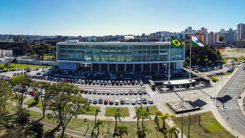 Palácio Iguaçu, sede do Poder Executivo.