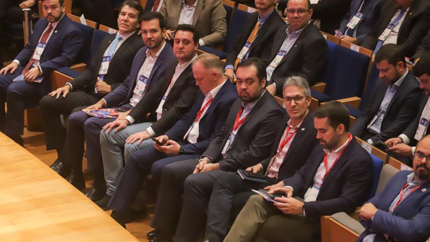 Governadores do Sul e Sudeste solicitam à União adiamento da redução tarifária para veículos eletrificados